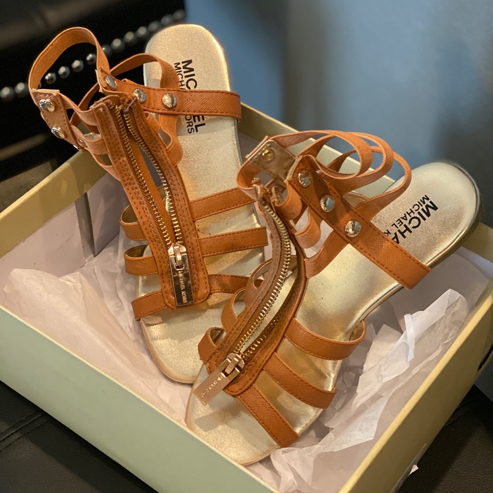 Michael Koran’s Girl Tan Mid Gladiator Sandals